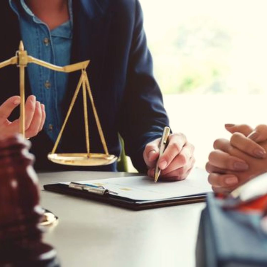 abogados comerciales