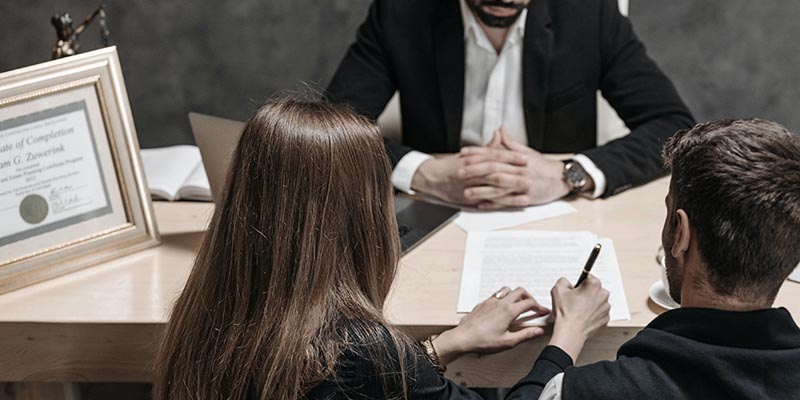 Abogados para violencia intrafamiliar agravada y víctimas por maltrato en Cali Abogados para violencia intrafamiliar agravada y víctimas por maltrato en Cali